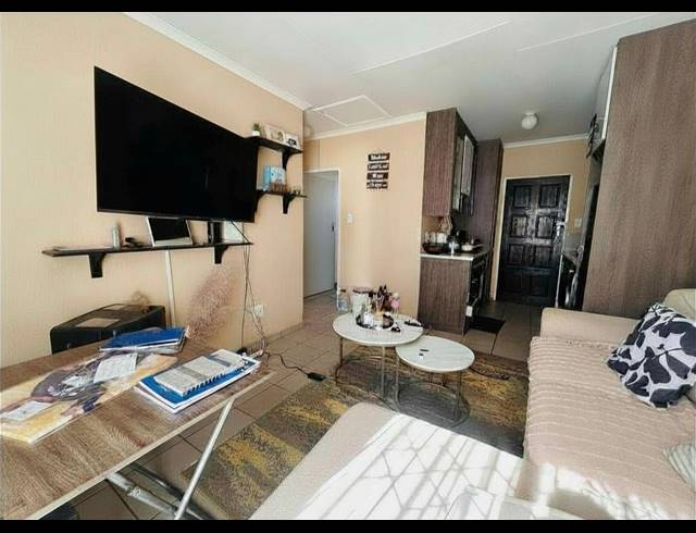 2 BEDROOM HOUSE FOR SALE IN SAVANNA CITY